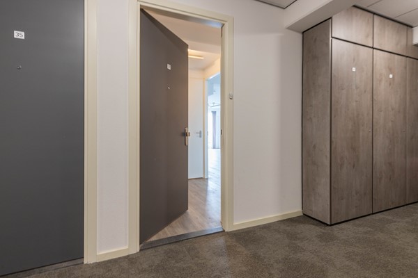 Medium property photo - Halverwege 37, 2402 NK Alphen aan den Rijn
